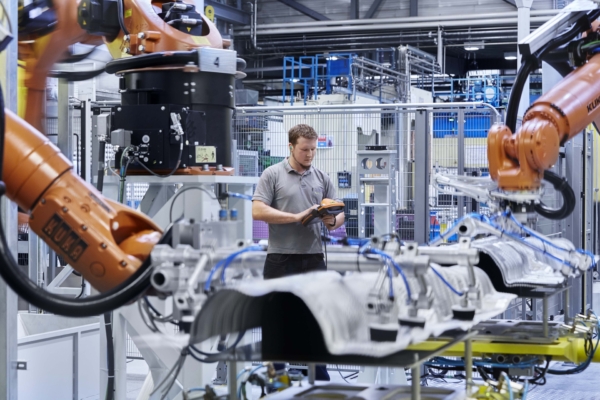 Automatic heatshield production in Sevelen (CH)